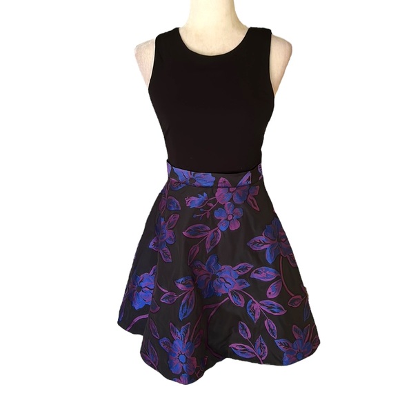 Aidan Mattox Black & Purple Woven Jacquard Floral Cutout Fit & Flare Dress - 4 - Picture 4 of 14